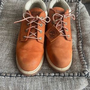 Timberland Nellie Women Waterproof Wheat Chukka Boots: Size 9.5 M